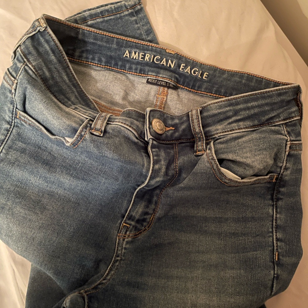 AE Jean
